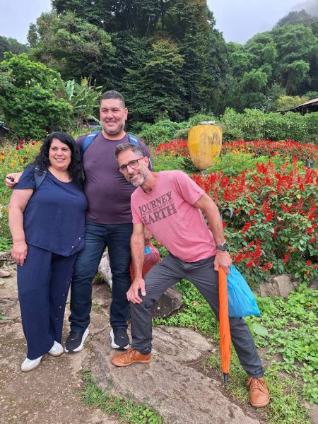 Guests among the red salvia flower beds - lifeonwheel.com