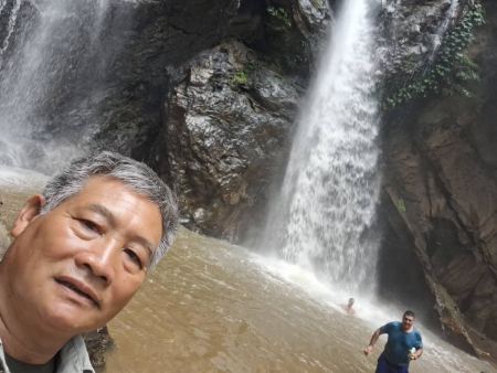 Waterfalls and Swimming - photo 32 - lifeonwheel.com